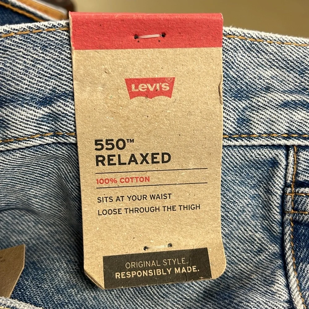Levi’s 550 RELAXED Distressed Denim Jeans NWT 40/30